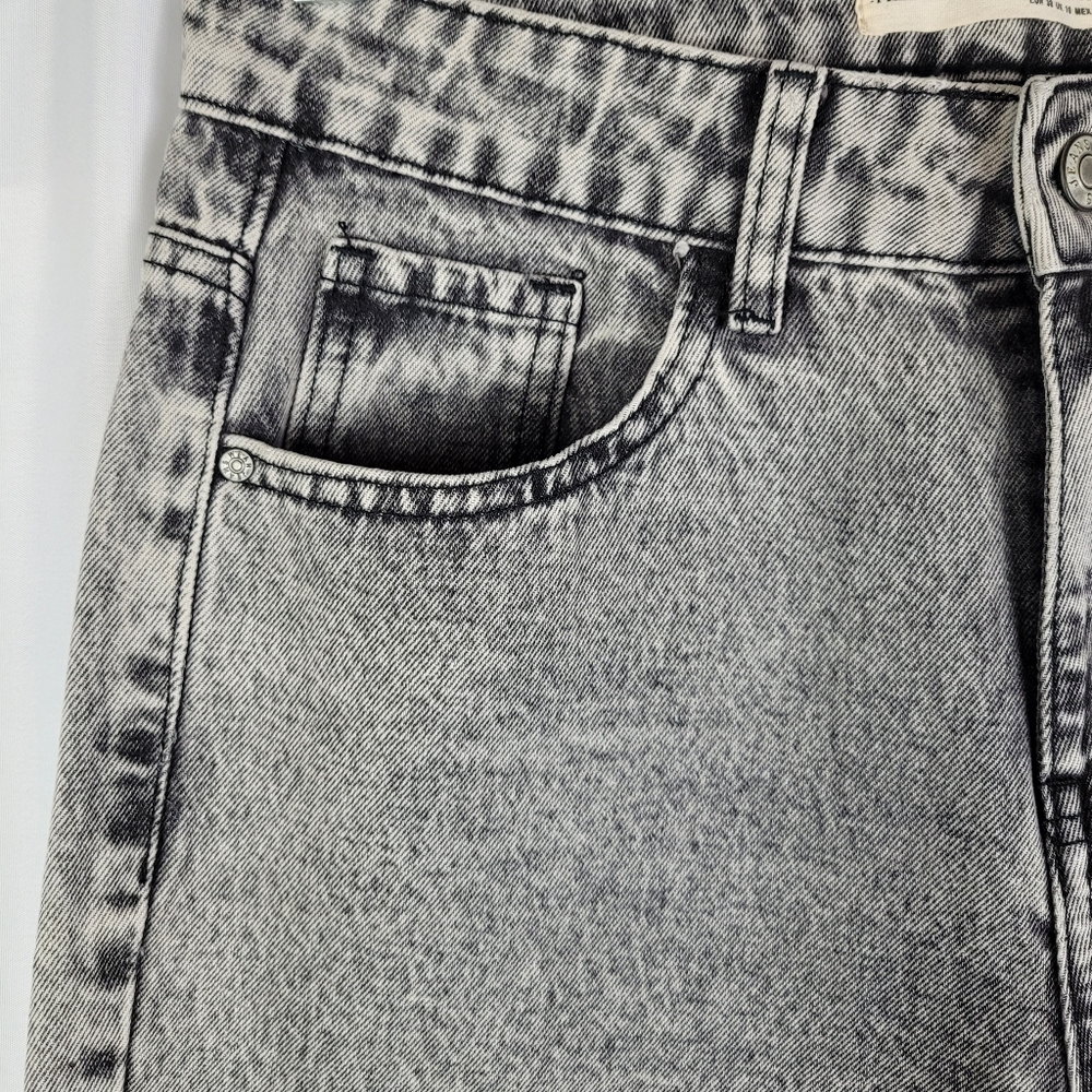 Redial Acid Wash Embellished Studded Tapered Ankle Mom Jeans Women Size 6 - Picture 6 of 16